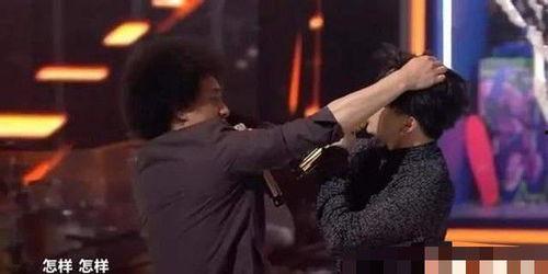 薛之谦父亲爆料视频,揭秘歌手背后的家庭真相